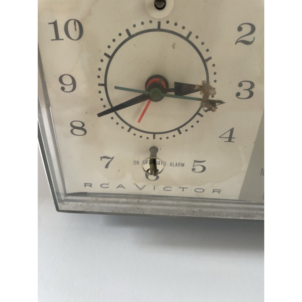Vintage RCA Victor Tube Clock Radio RGS19T AM FM Mid Century FOR PARTS OR REPAIR - Picture 4 of 16